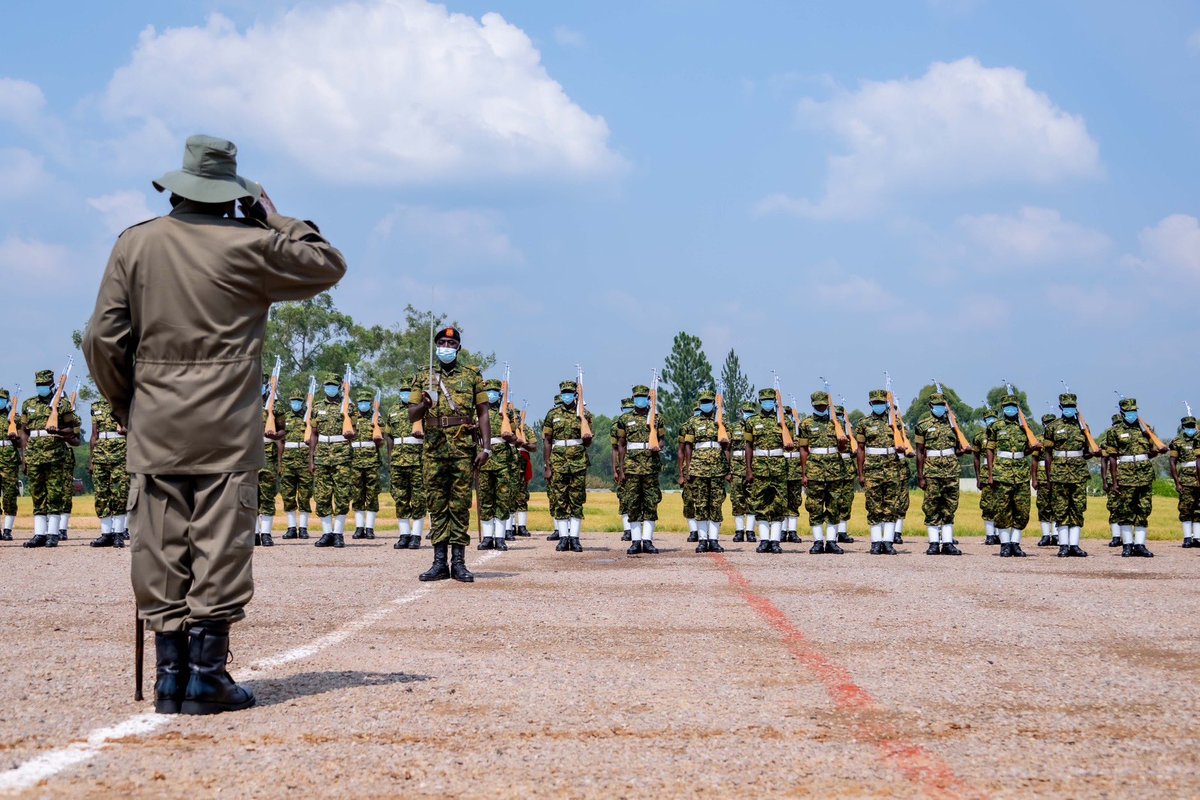 AidenOwa's tweet photo. Trending : President Museveni CIC @MODVA_UPDF presided over the pass-out ceremony for 83 Arms Company commandos and 456 Tank Crew Officers at the Mechanised Armored Warfare Training School in Kalama
#Security #SecurityUg @KagutaMuseveni
@cdfupdf @mkainerugaba @Mkainerugaba_
#viphul #OneTeamOneDream Drones iPhone X