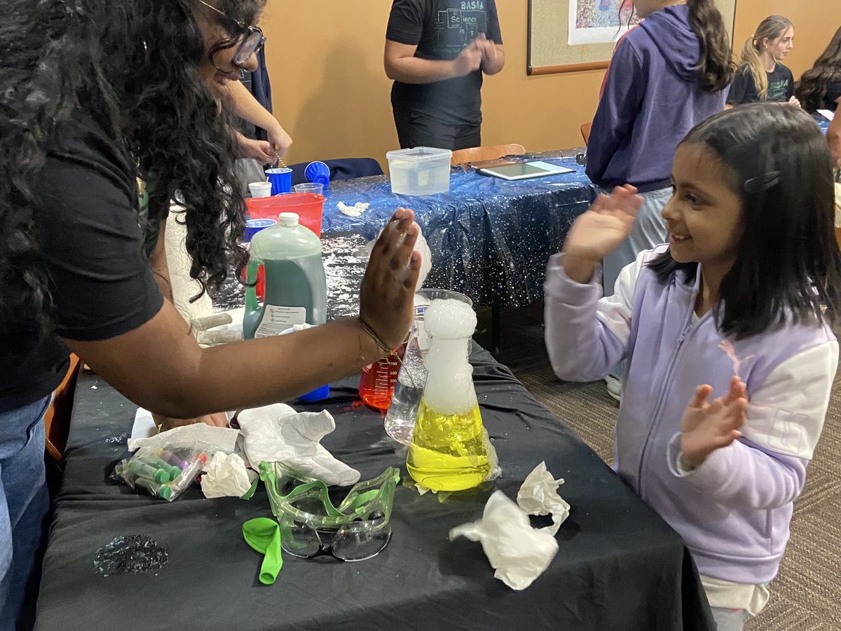 Basha High Stem role models investigating how the world works with the Chandler community at the Nature Center’s Star Party!