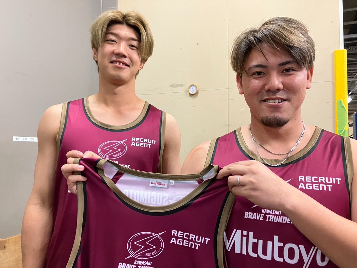 とてもバスケのユニフォームが似合う2選手🤭 #梶原昂希 選手 #中川虎大