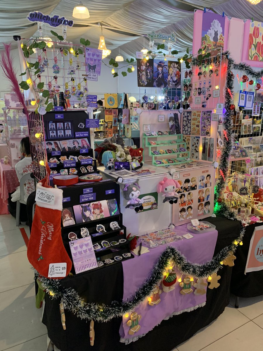 glitchyione's tweet photo. DAY 2!! Stop by Table E7 🛸🌱
#PoTAWinter https://t.co/B1uhiIkJZu