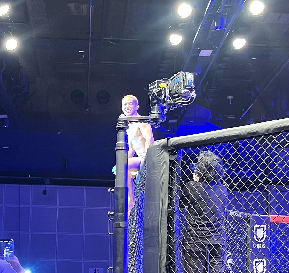 tetsujagaimo's tweet photo. 栁川唯人選手1ラウンドパウンドでTKO勝利!
宣言通りサクッと終わらせてくれたのでRISEまでナニしようかな🤫 https://t.co/qTTwBMB0MG