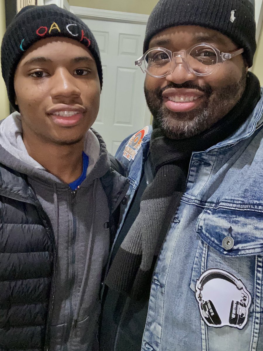 thahillsfamily's tweet photo. Yup, I’m all smiles! Tha Boi @Kristo2024
@KrisHills14 home to see us. My favorite Son!
#mkethpn #eatwellbutstayhungry https://t.co/Dv34arjUXi