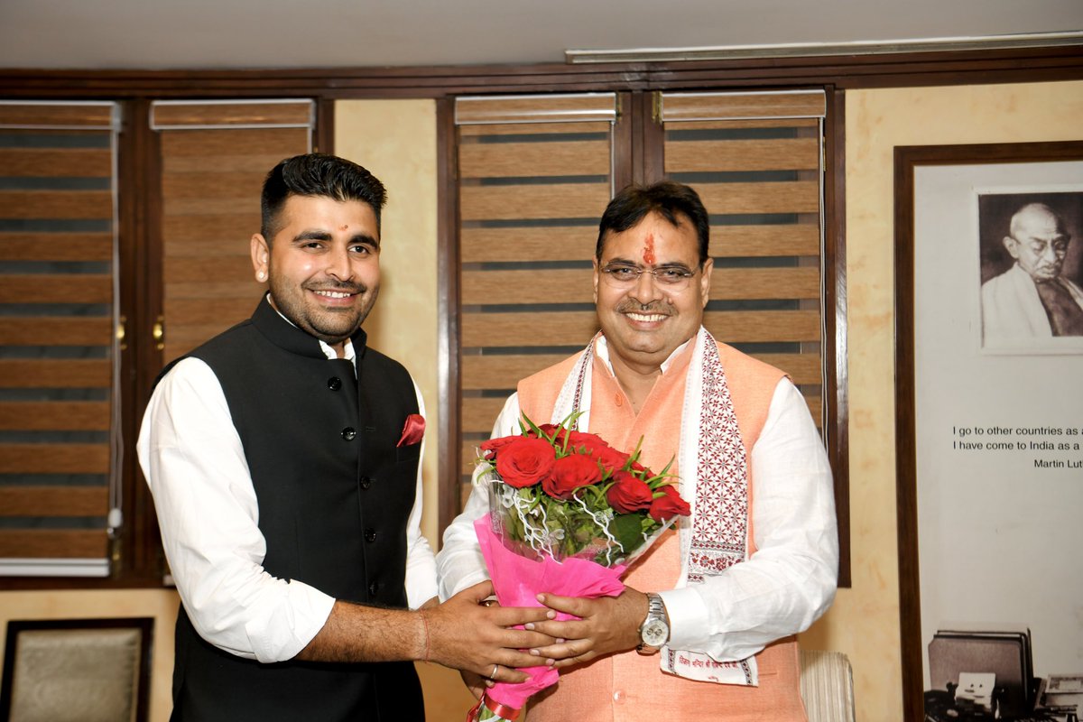 Ravindra Singh Bhati (@ravindrabhati__) on Twitter photo माननीय मुख्यमंत्री श्री भजनलाल शर्मा जी को जन्मदिन की हार्दिक बधाई एवं शुभकामनाएं।
ईश्वर से आपके उत्तम स्वास्थ्य एवं दीर्घायु जीवन की कामना करता हूं।
<a href="/BhajanlalBjp/">Bhajanlal Sharma</a> माननीय मुख्यमंत्री श्री भजनलाल शर्मा जी को जन्मदिन की हार्दिक बधाई एवं शुभकामनाएं।
ईश्वर से आपके उत्तम स्वास्थ्य एवं दीर्घायु जीवन की कामना करता हूं।
<a href="/BhajanlalBjp/">Bhajanlal Sharma</a>