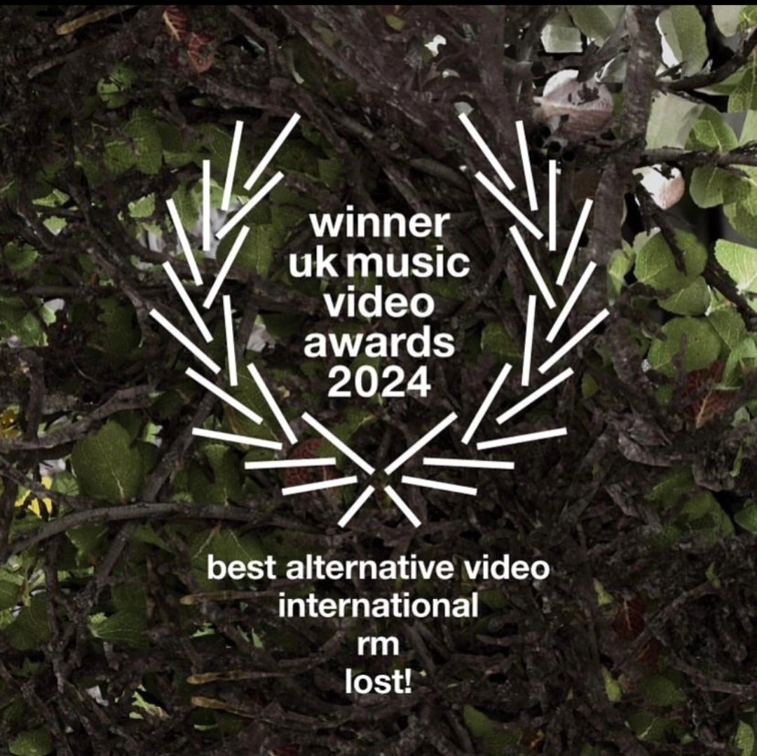 emveketahj's tweet photo. LOST! MV was nominated for 3 categories and won 2 awards at UKMVA. This made RM the first and only Kpop soloist who achieved this milestone. 

#RM #RPWP #LOST #RightPlaceWrongPerson #UKMVA https://t.co/hMVb1qxpY6