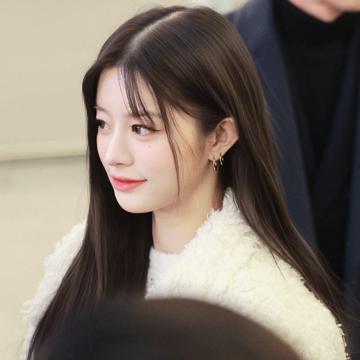 241214 ICN🥟

이거 완전 민주인데 이거(◉ ε ◉)

#아일릿 #ILLIT #민주 #MINJU