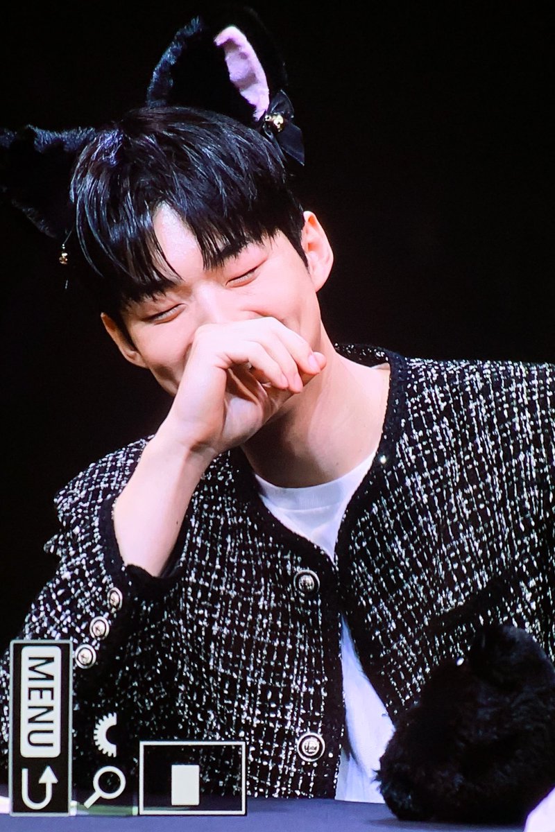 heartattack_er's tweet photo. 241215 냥🐱 #김강민 https://t.co/uAoX7KynMJ