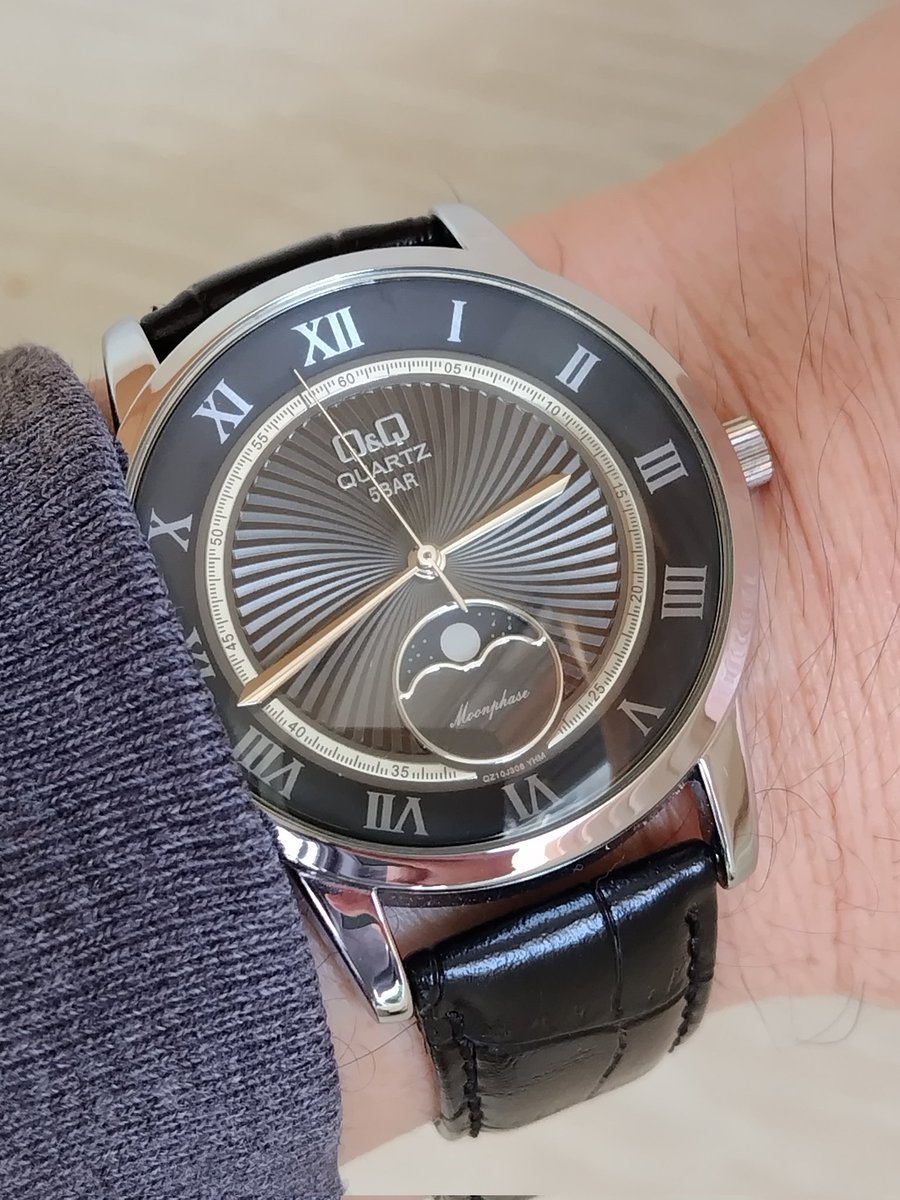 chronotron2's tweet photo. 今日は今年最後の満月コールドムーン。なので手持ちで唯一のムーンフェイズのQ&Qムーンフェイズ で。
#今日の時計 #シチズン #シチズンqandq #チプシチ #todayswatch #citizen #citizenqandq #moonphasewatch https://t.co/FTS0w08wIW