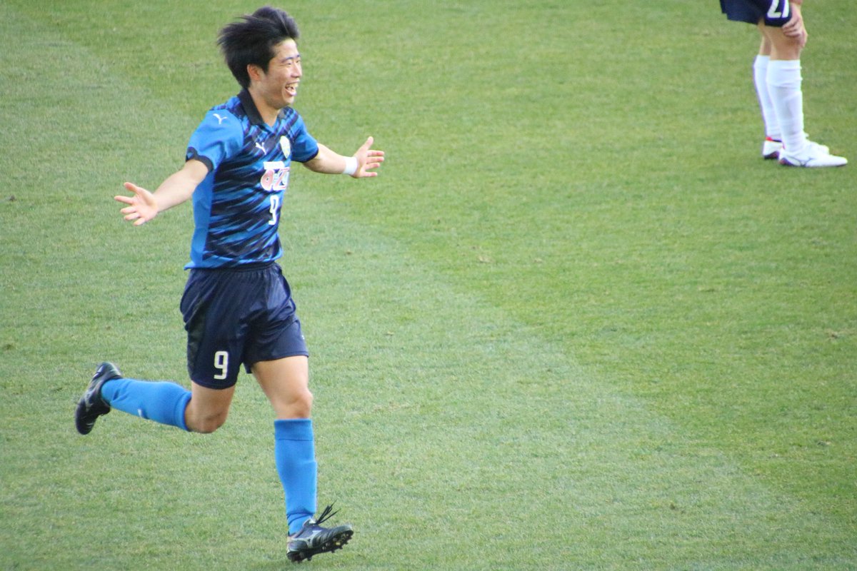 kasanosuke's tweet photo. プレミアリーグ2024ファイナル
12/15(日)
大津高校 3-0 横浜FCユース
(前1-0,後2-0)
得点：前AT+3畑拓海
             後31,後AT+4山下景司

後半立ち上がりに危ない場面があり運にも助けられたが試合を通してほぼ相手に主導権を渡さずに完勝！！大津初の全国タイトル獲得！！ https://t.co/zHEqYHnamH