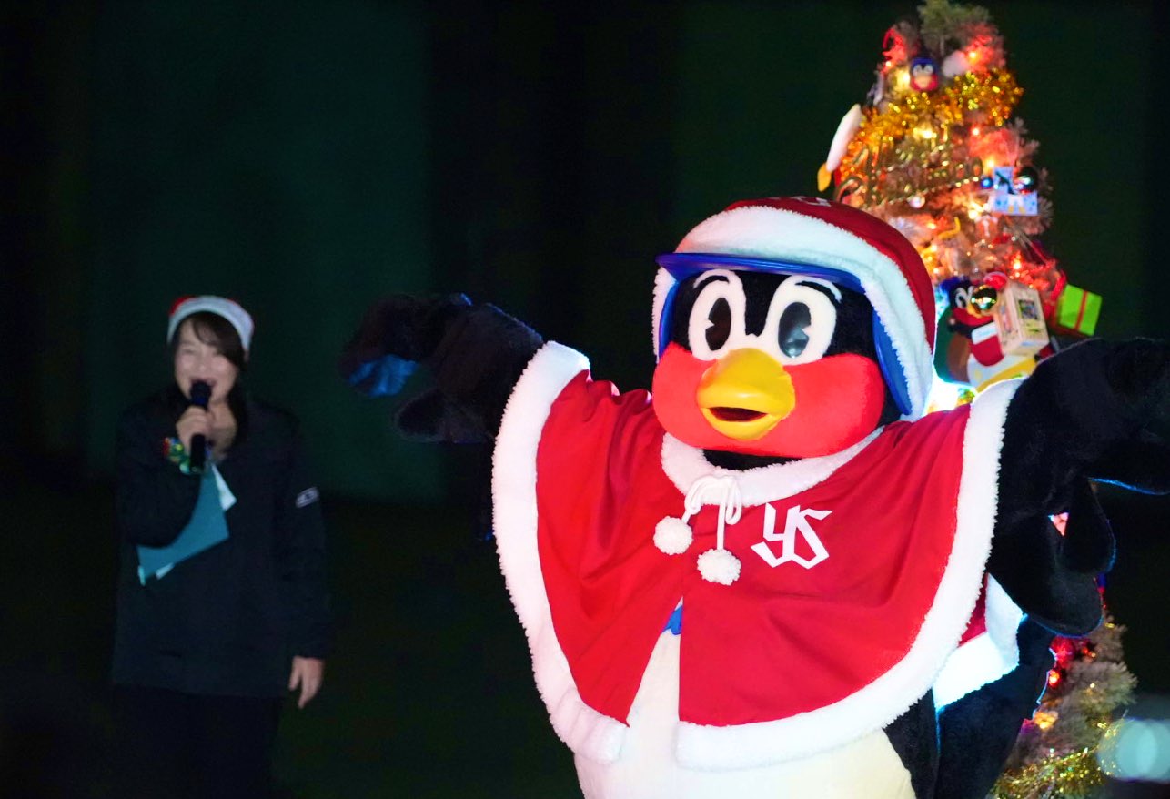 お座りつば九郎（クリスマス）＆お座り干支つば九郎（2024辰年Ver.）東京