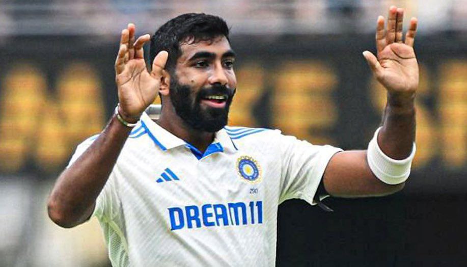 sarita_5M's tweet photo. "The Human, The myth, The legend"
Rain of wickets🌨
Like and retweet for Bumrah
Jasprit Bumrah took five more wickets🐐
#Indvus #INDvsAUS
#BGT2024 #Cricket