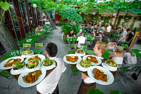 randomresto's tweet image. Glacis Beisl
4.4⭐ (4376) $$
Breite G. 4, 1070 Wien, Austria
maps.google.com/?cid=743493127…