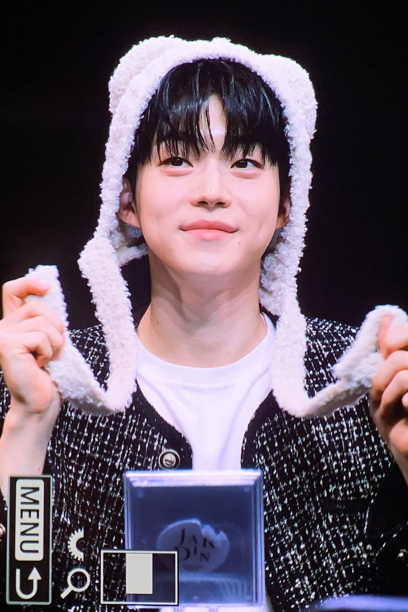heartattack_er's tweet photo. 241215 #김강민 https://t.co/40Xr8CE1cf