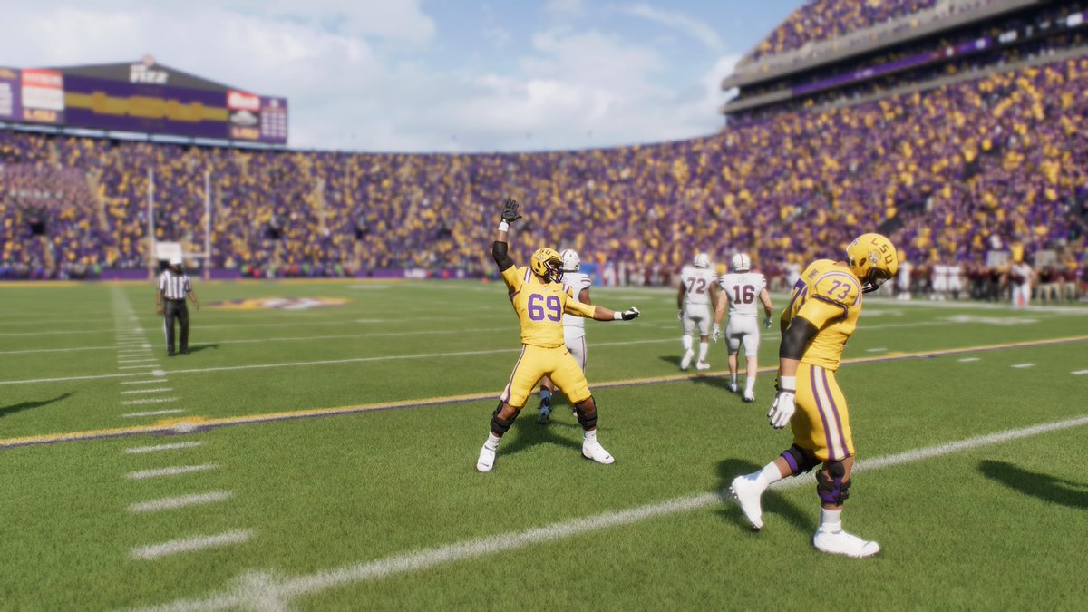 CoachEater's tweet photo. A massacre in Death Valley.  See you next week against #1 Georgia for senior night. Need the fans to show up and show out for these athletes.
#GeauxTigers #UndefeatedInThePiss https://t.co/qJkUIBQ5hK