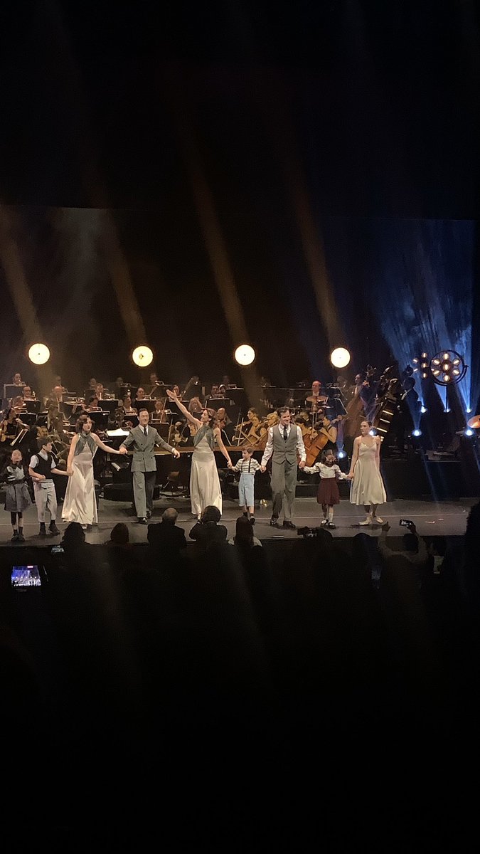 Gracias <a href="/alondradlp/">Alondra de la Parra</a> por traer Gershwin, la vida en azul, a Monterrey 💙💙