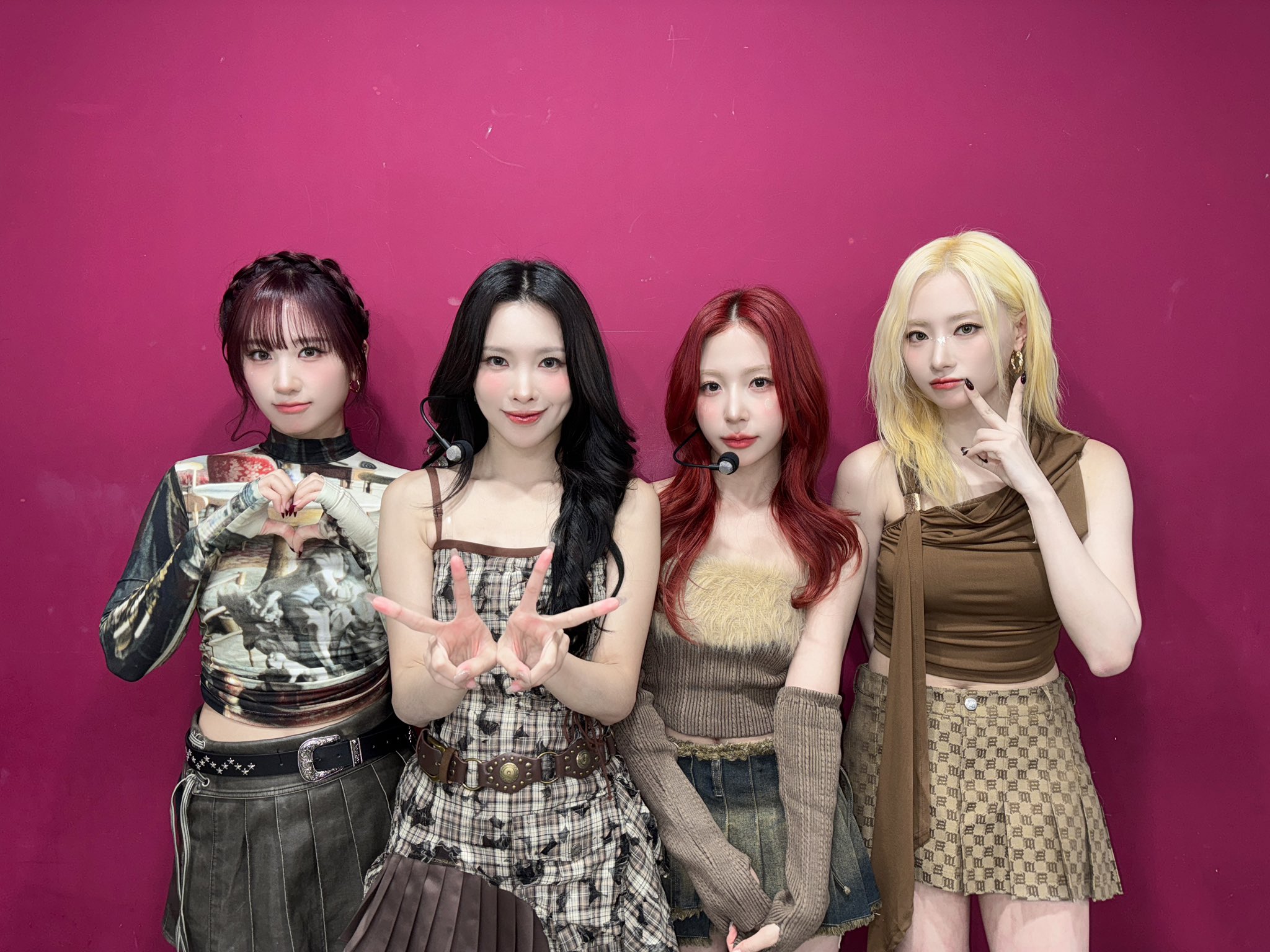 Ge0eYHgbwAAZJDQ?format=jpg&name=large