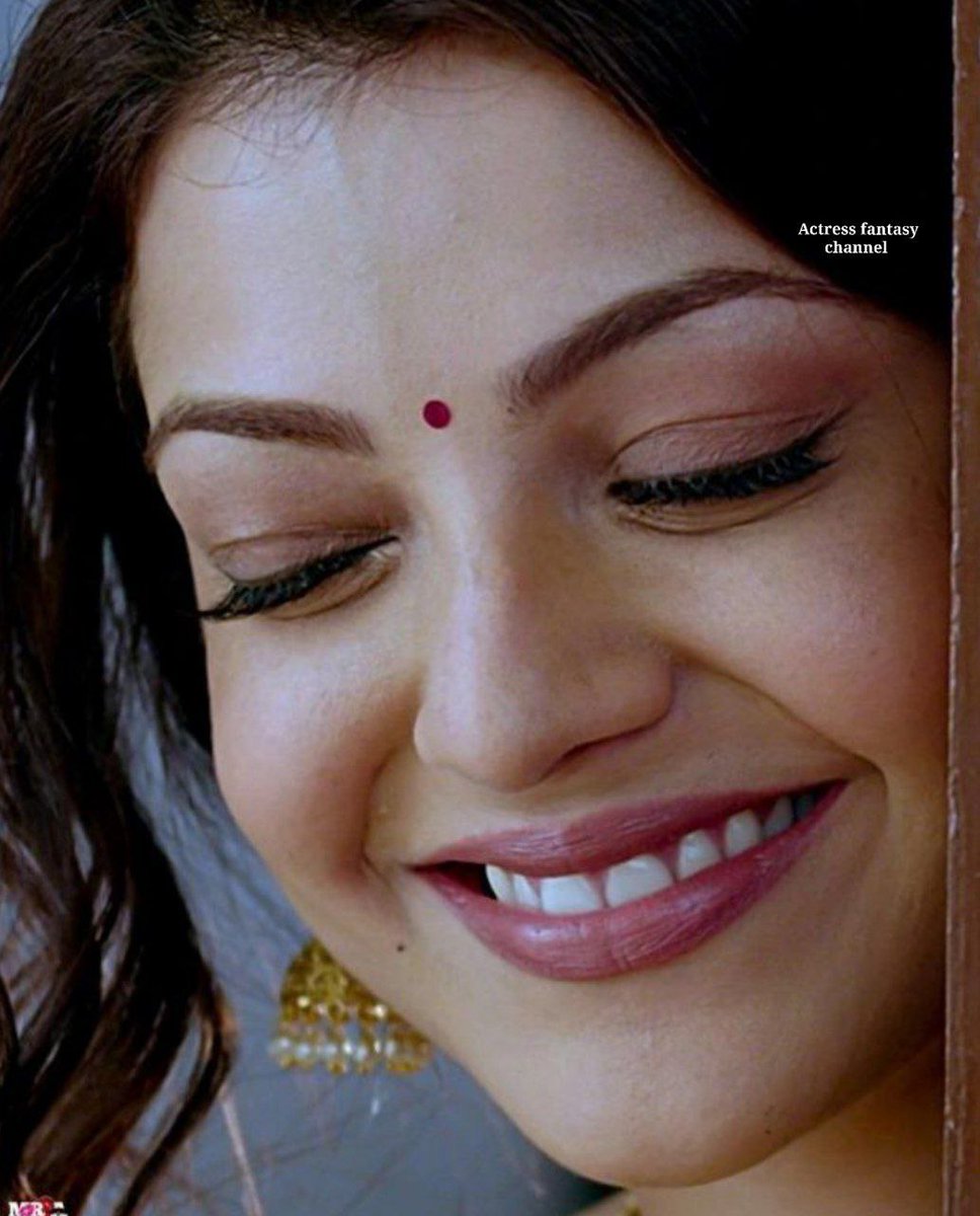 Kajalmylife1's tweet photo. Her smile 😍
#kajalaggarwal @MsKajalAggarwal https://t.co/Y5cI2ZB1P9