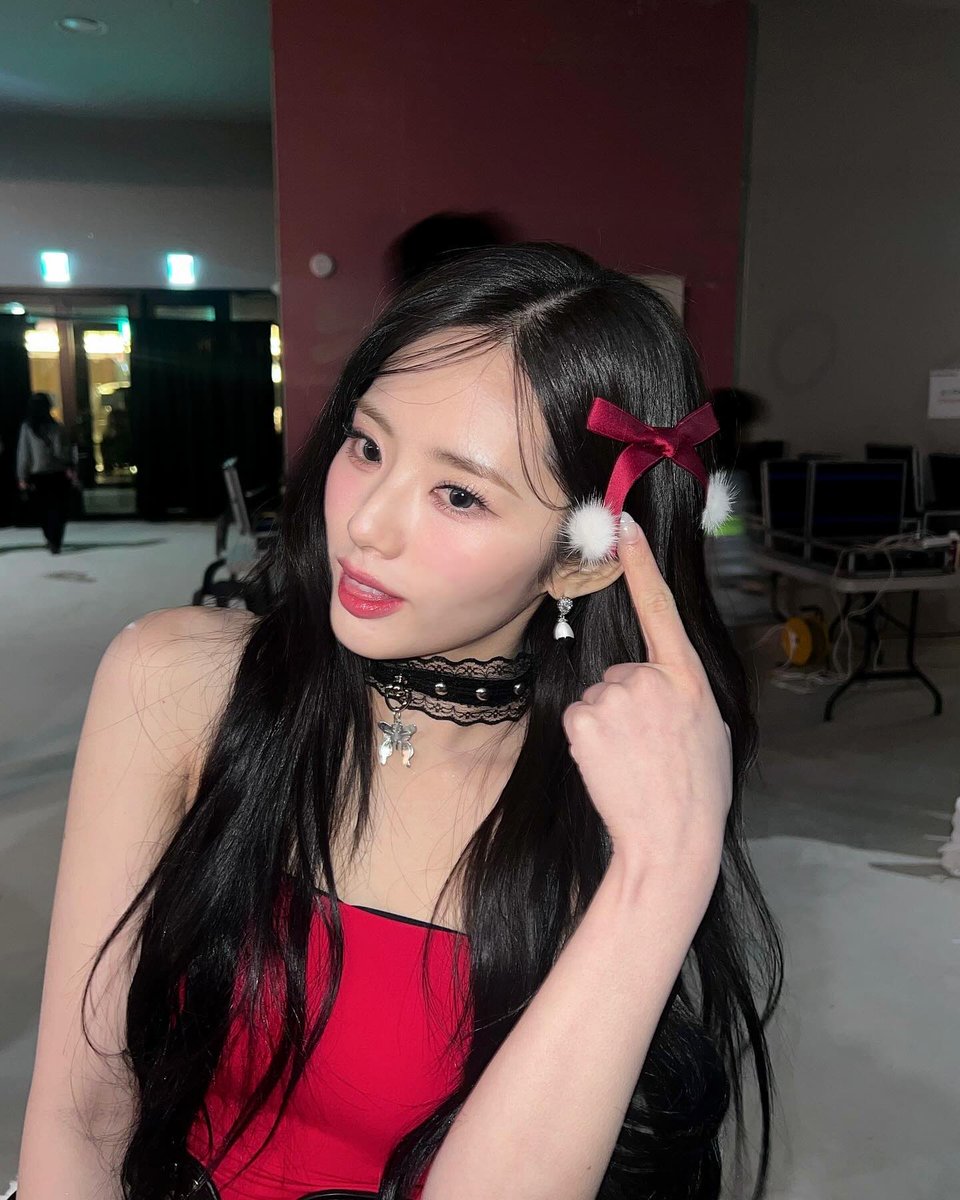 m_nzii_'s tweet photo. 어덯게사람이크리스마스 https://t.co/YVvbRdzdlN