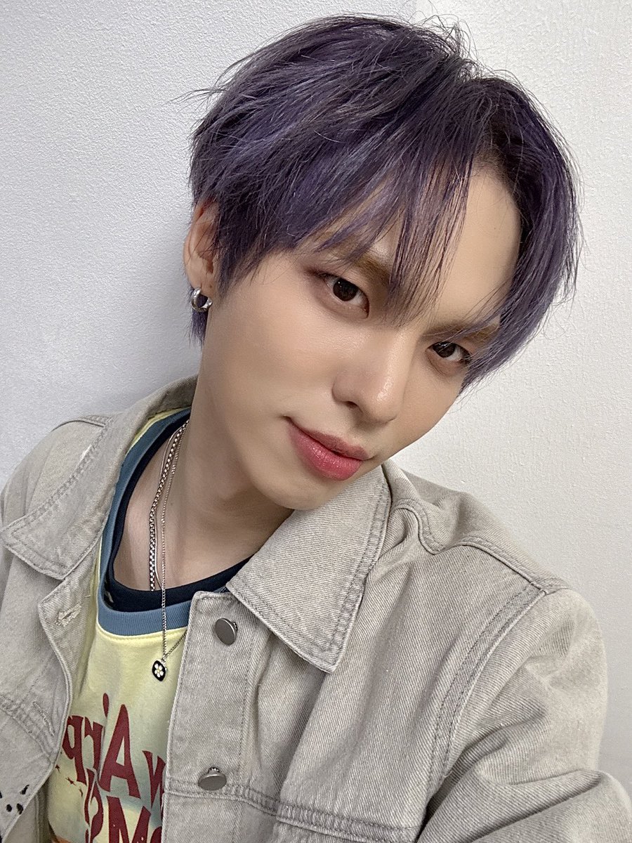 CIX_twt's tweet photo. 밥잘챙겨묵었지요~?

#CIX #FIX #BX #이병곤 #병곤 #평픽사💙 https://t.co/iQx8XEQmei