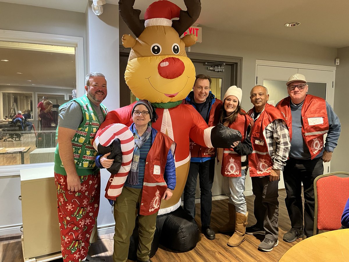 #kamloops councillors are out again tonight for Operation Red Nose.  Get you AND your car home safely tonight. 

However you choose to get home please don’t drink and drive. 

250.374.5110