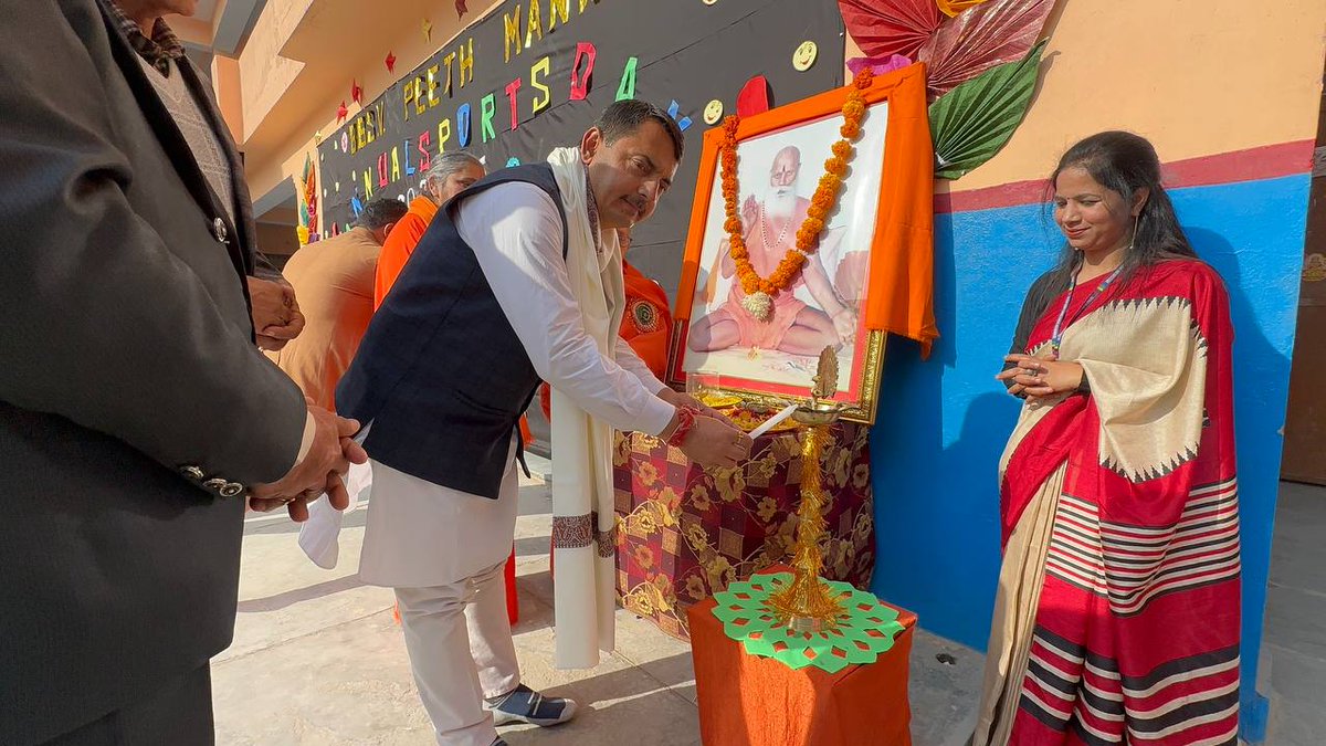 pathania_rs's tweet photo. #Celebration Annual Sports day High School BBSV Peeth #Manwal @BJP4JnK https://t.co/QjU2qLWTn6