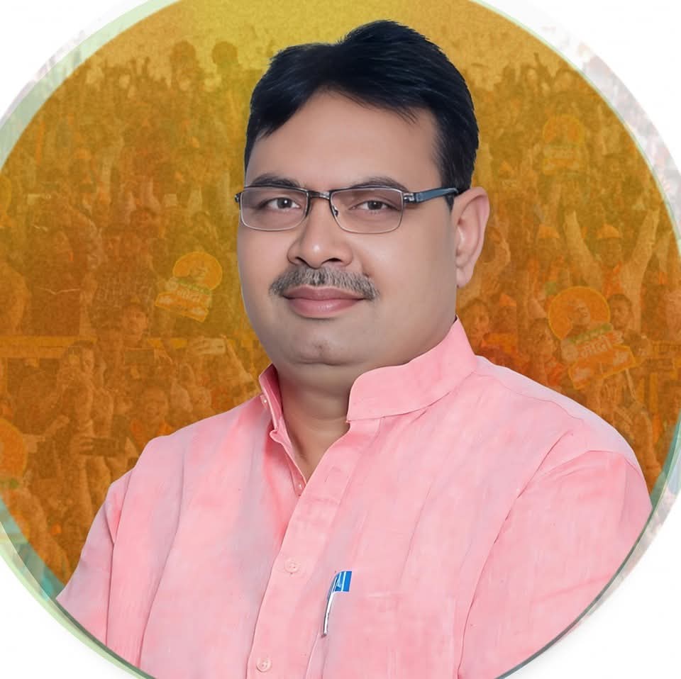 mangusinghBMR's tweet image. राजस्थान के यशस्वी मुख्यमंत्री श्री भजनलाल शर्मा जी को जन्मदिन की अनंत शुभकामनाएं।
आपकी कर्मठता और नेतृत्व में राजस्थान नई ऊंचाइयों को छू रहा है।
भगवान से प्रार्थना है कि आपको दीर्घायु और उत्तम स्वास्थ्य प्रदान करें।
#HBDayBhajanLalJi
#आपणो_अग्रणी_राजस्थान
@BhajanlalBjp