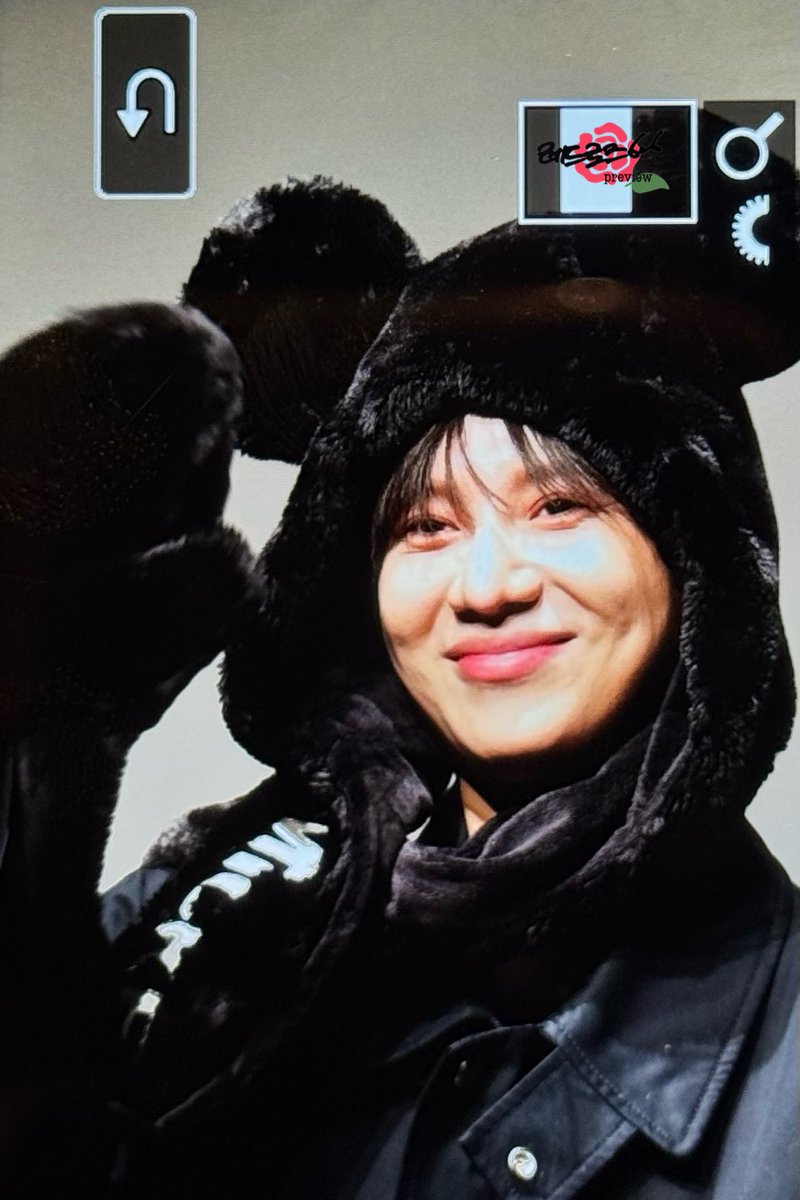 RedRose_0718's tweet photo. 241215 태민 사운드웨이브 도쿄 팬사인회💖

#SHINee #샤이니 #Eternal
#태민 #taemin #テミン https://t.co/rus9L8wpxO