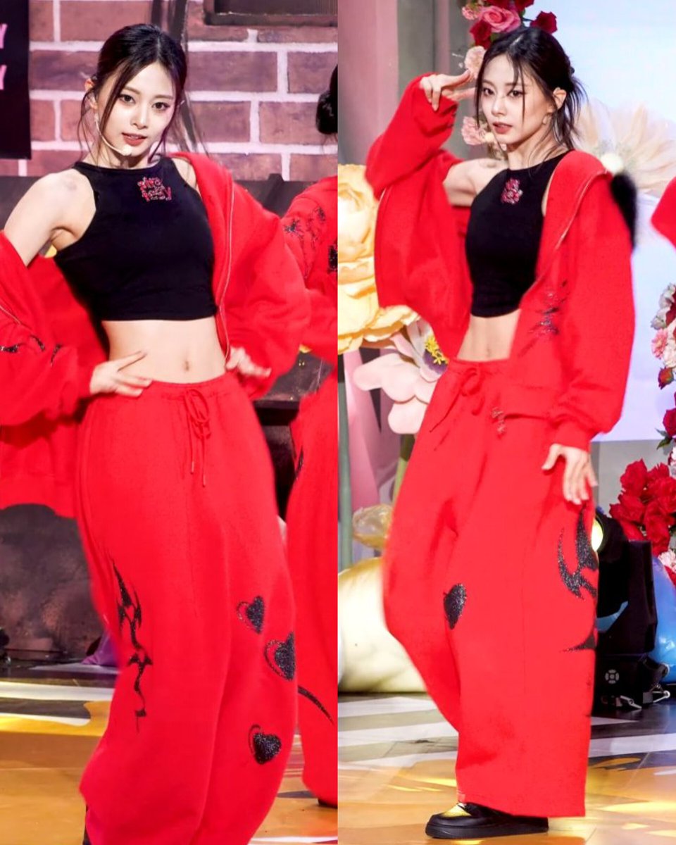 tzuarchives's tweet photo. TZUYU IN THIS OUTFIT! https://t.co/KKcAQJvtUT