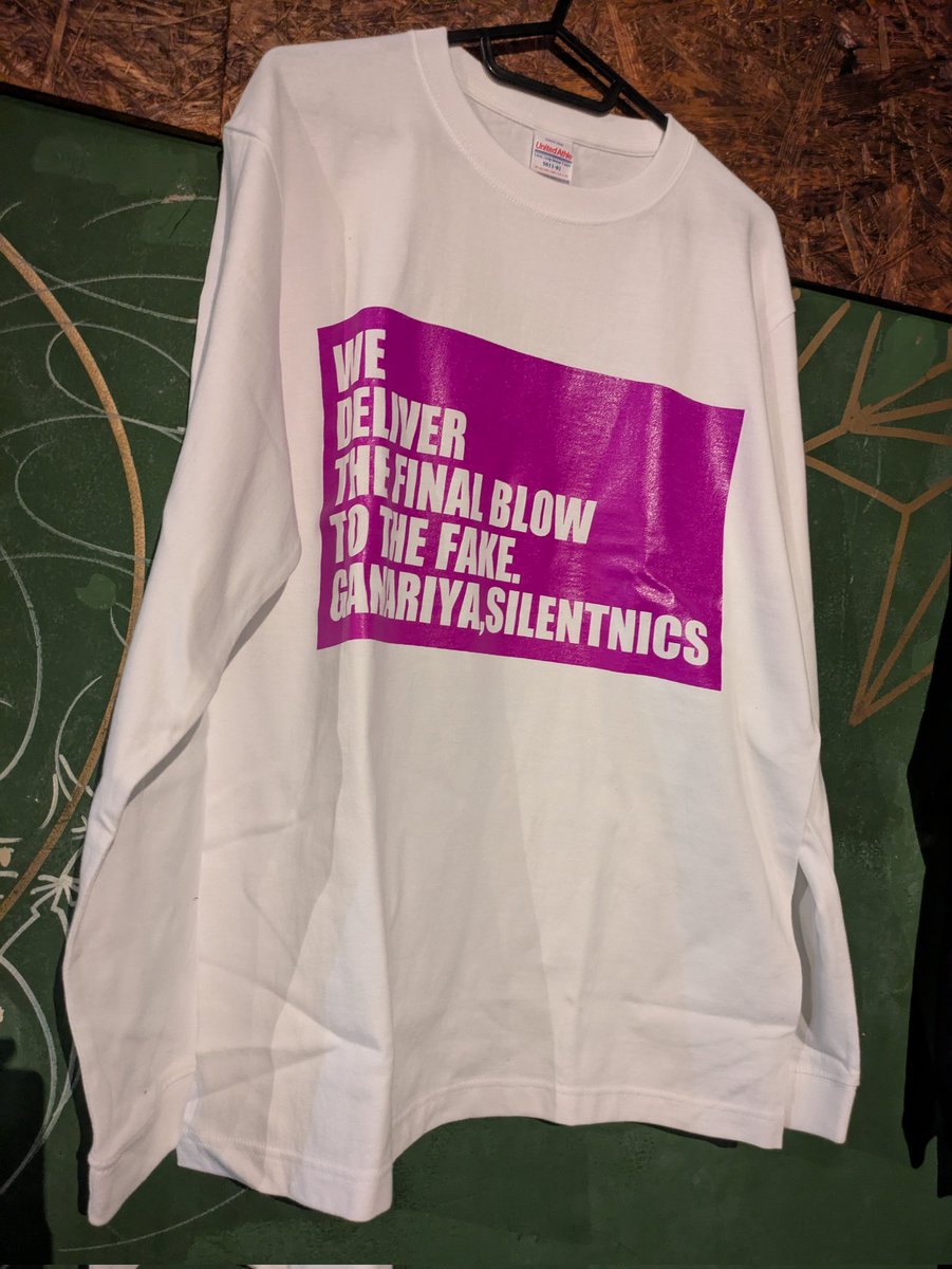 【新物販情報！】
本日より"OVERKILL LONG TEE"物販にて販売！
￥3000- よろしく！