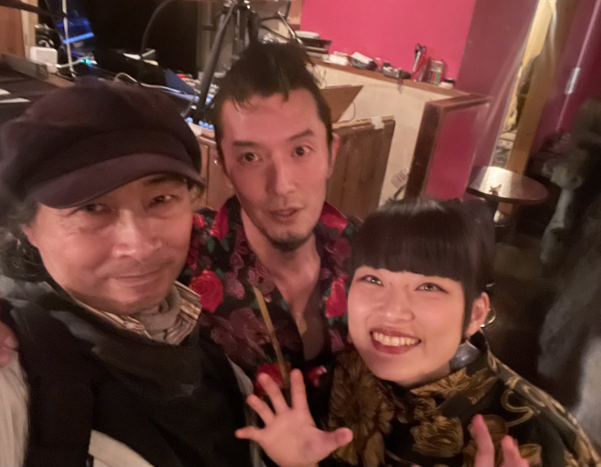 junnosuke_n's tweet photo. 12月の音楽探訪③
12月13日（金） #vortEks-15 ワンマンライブ@ 渋谷 #7thFLOOR 

vortEks-15は、ベース＆ヴォーカルの #燐-Lin-さんとギター＆スポークンワーズの #佐伯憲陽 さんによるロックユニット❗️
とにかくこのvortEks-15がマジカッコいい‼️
その圧倒的ロック感に心鷲掴みにされます😆 https://t.co/XzXBDBbFzi