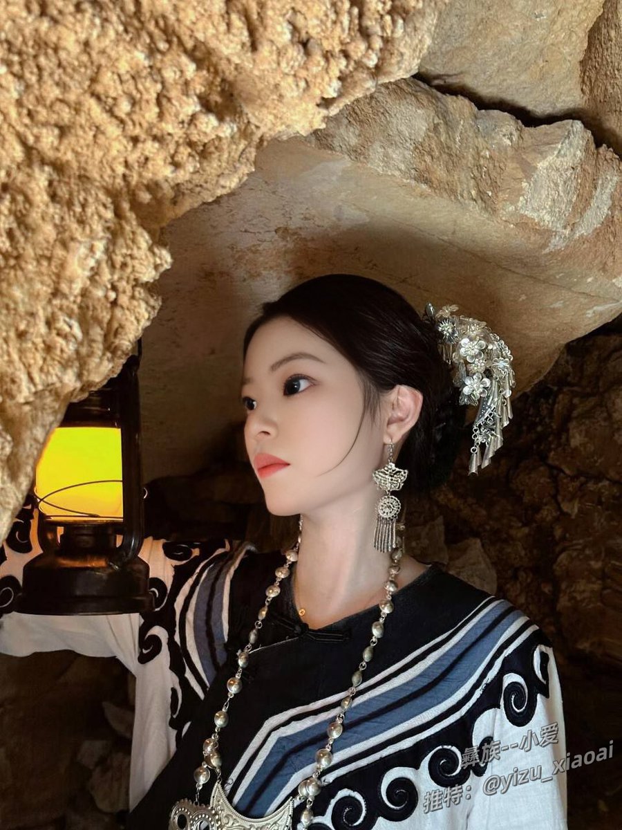 谁说彝族女子不漂亮 只是碍于父母的传统思想不想打扮 https://t.co/bG9lFrKpe9
