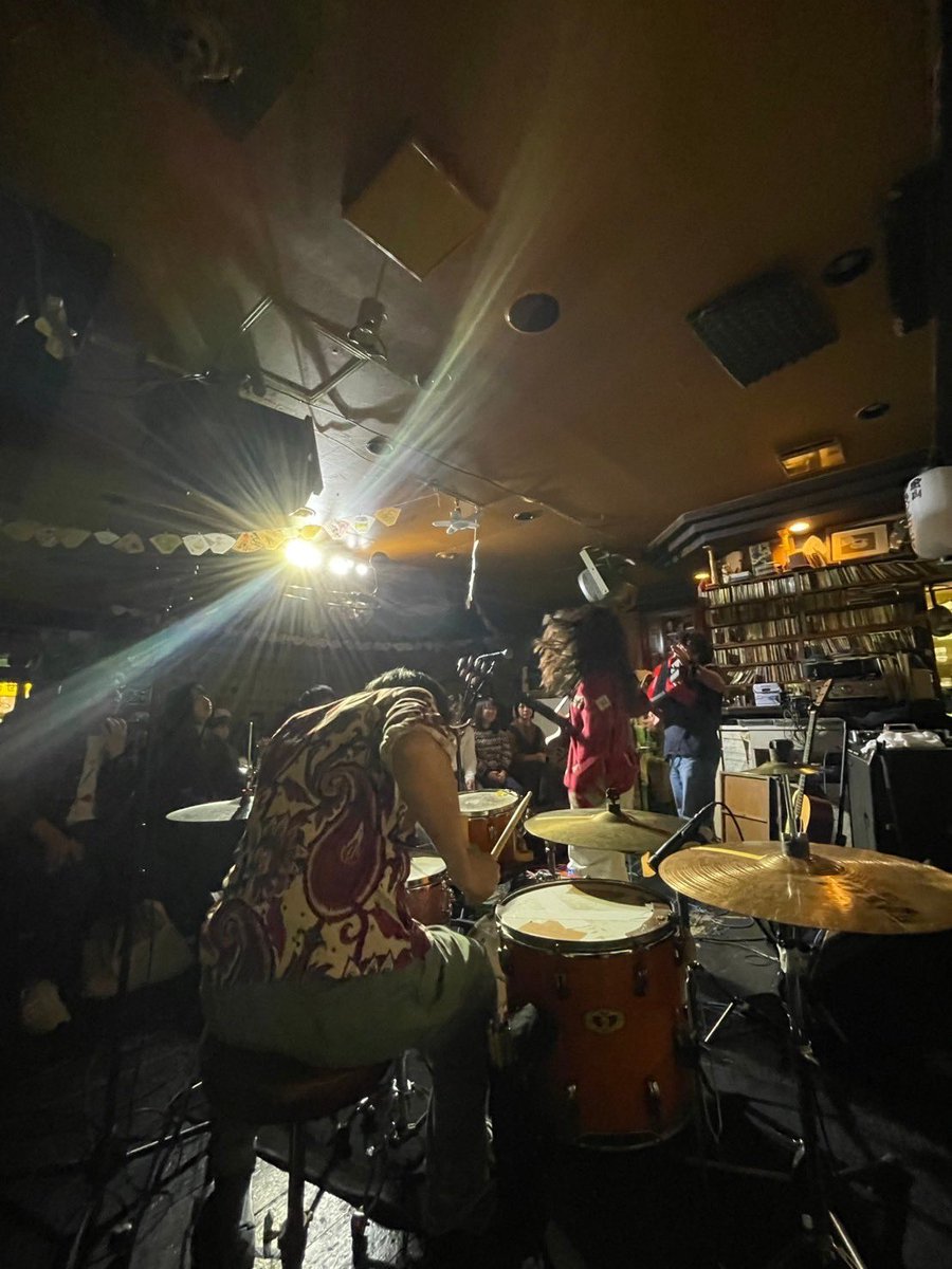 NOPPERA_band's tweet photo. 改めて昨日は金山ブラジルコーヒーでのワンマンライブありがとう御座いました‼️
愛知はいつも人があったかすぎる😭
楽しかったー🔥 https://t.co/mtvnrb7jZE