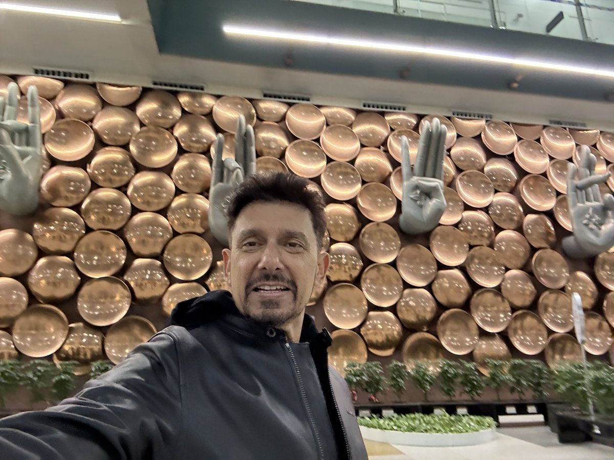 DoctorNene's tweet photo. Loved the Delhi airport! https://t.co/5xfFlrtcT3
