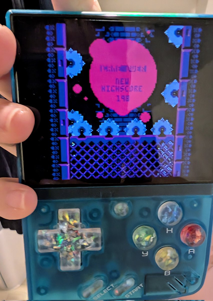 sou1042tzk's tweet image. 娘が高らかに見せてきた🤣(笑)
7才児の動体視力と反射神経どうなっとるんや😳⁉️皆さんも挑戦してみませんか😆
lexaloffle.com/bbs/?pid=13728…
#pico8 #BAS #MiyooMini