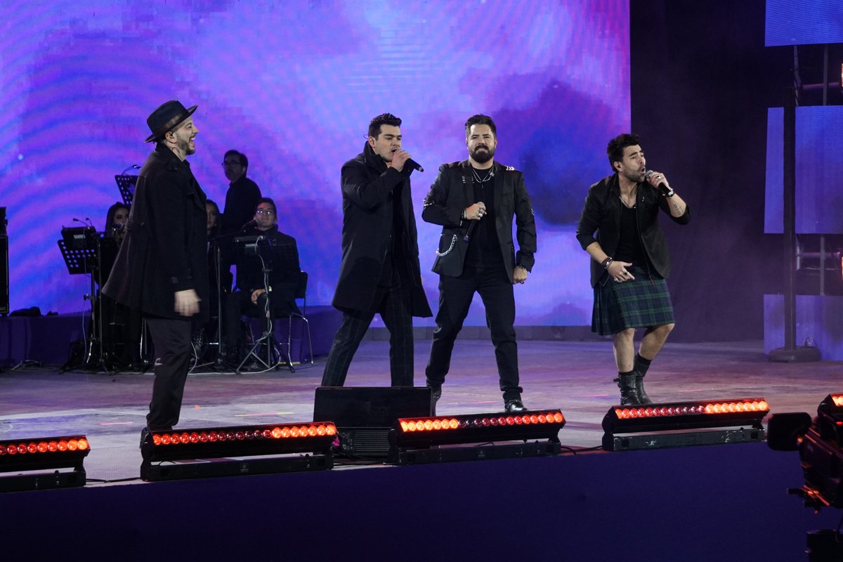 Canal_Estrellas's tweet image. Es momento de acomodarse, quitarse los zapatos, ponerse @LosPantufla y cantar los éxitos de ayer y hoy en #Teletón2024 😎 #TodosSomosTeletón
#OrgullosamenteTercos 💜💛