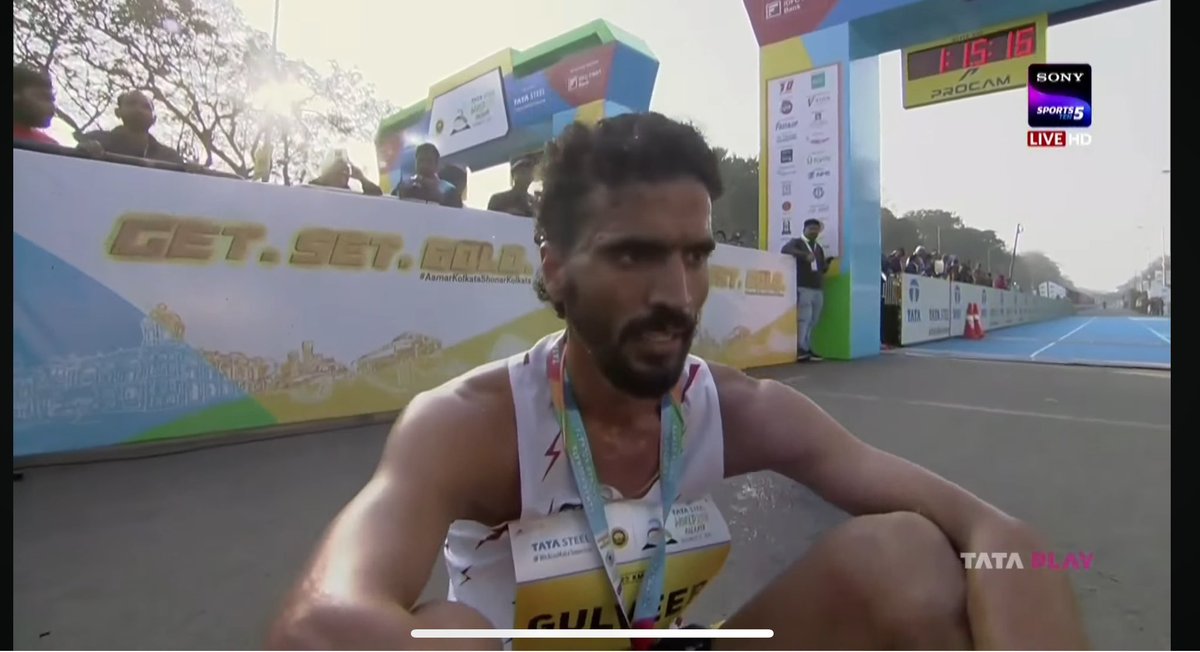 BhutaniRahul's tweet photo. Gulveer Singh’s brilliant 2024 season gets even better as he is elite Indian men winner at #TSW25K . Gulveer clocked 1:14.10 to take the top spot &amp; in process broke the Indian event record too. Brilliant effort by Sawan Barwal who clocked 1:14.11 &amp; took 2nd #IndianAthletics https://t.co/f5UKVASXkN