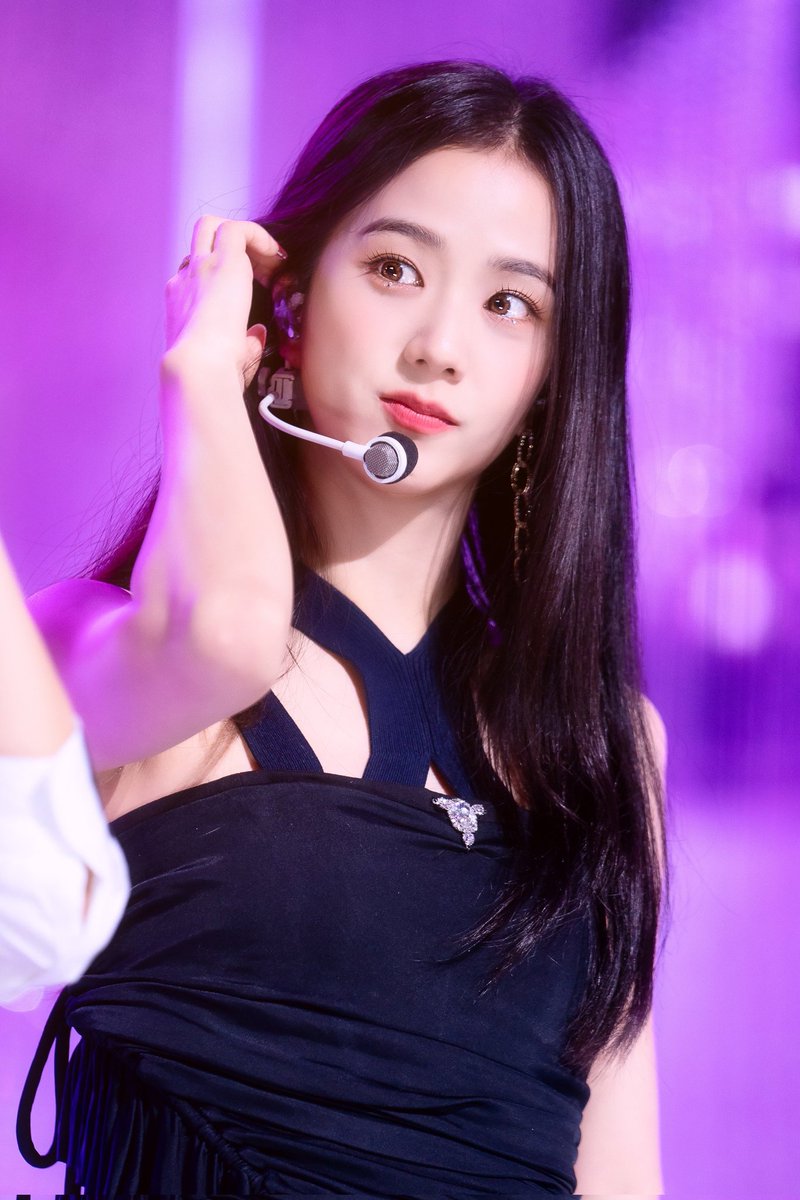 CrimsonlyBurned's tweet image. 🥵                                       🥺