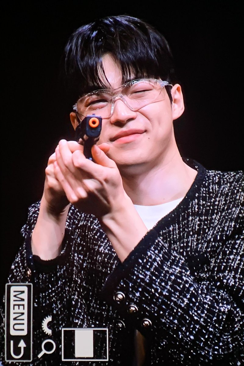 heartattack_er's tweet photo. 241215 빵야 #김강민 https://t.co/ElI4hJTh7R