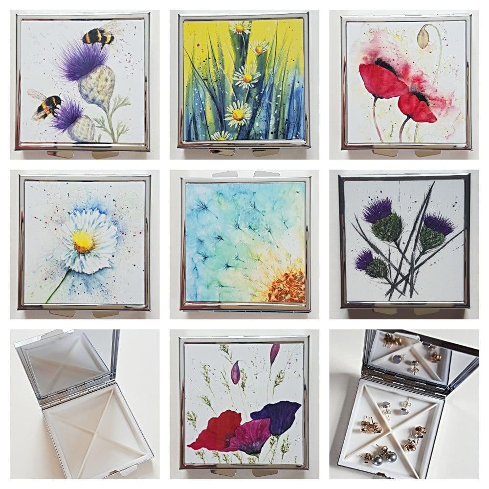Pill or Earring Boxes 

Have your own miniature artwork to take out and about with these floral art pill boxes.   thebritishcrafthouse.co.uk/product/floral…
#UKGiftHour #UKGiftAM #floral #giftideas #MHHSBD
