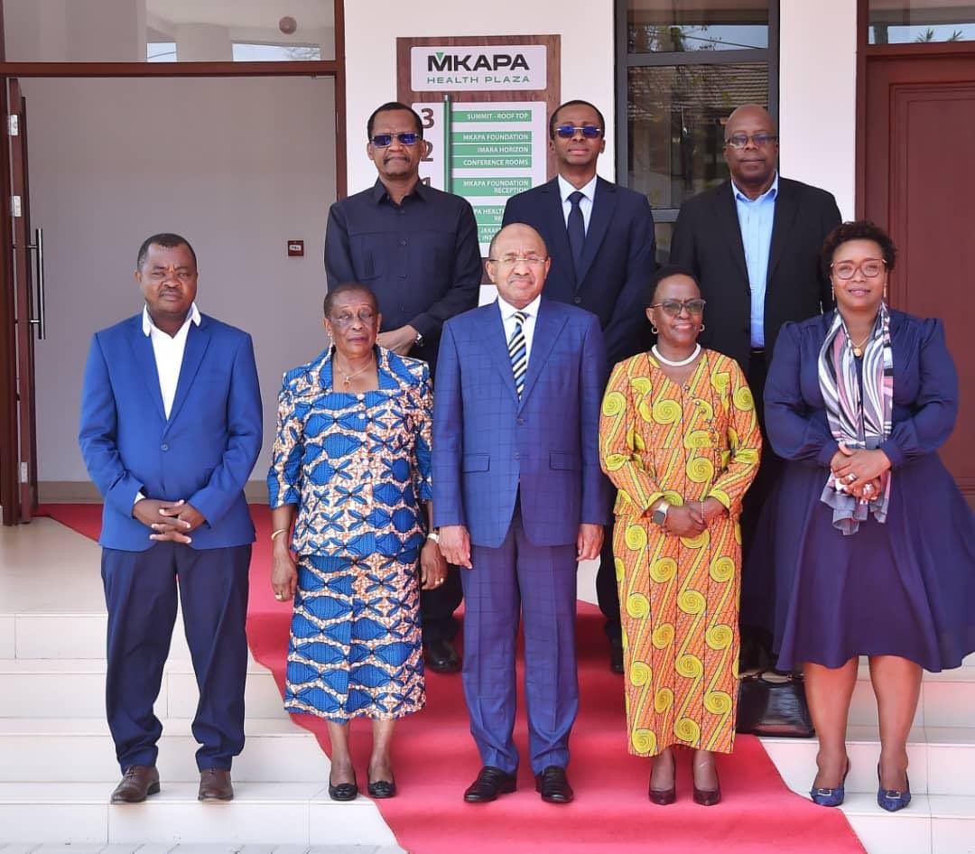 Amb_Mulamula's tweet photo. It was an honour being appointed Chairperson of the BMF Board of Trustees and handed the working tools by the Settlor of the Benjamin Mkapa Foundation (BMF), His Excellency Dr. Hussein Ali Mwnyi, President of Zanzibar and Chairman of the Revolutionary Government👏👏 https://t.co/nhXuiyuODF