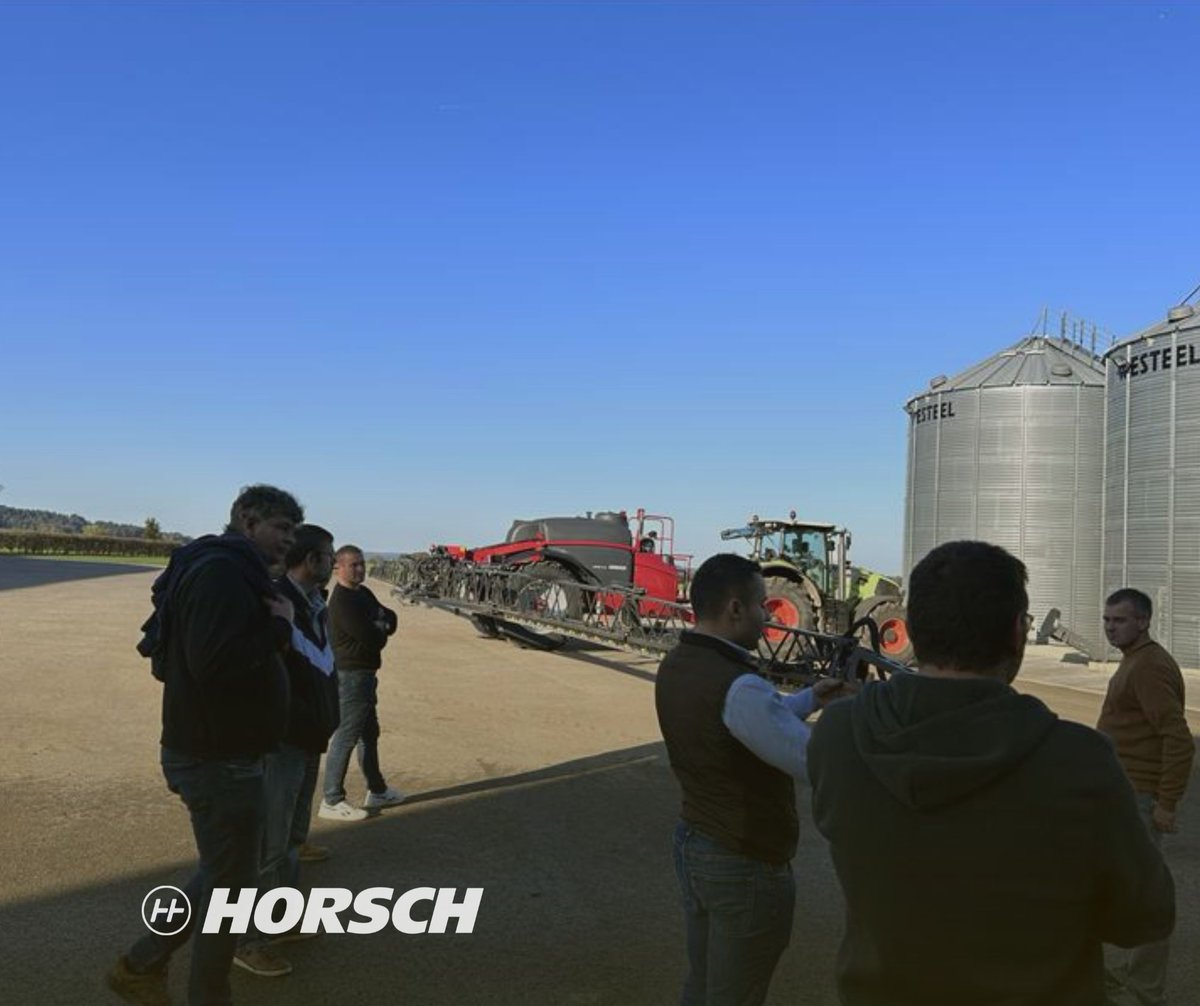 HORSCH_France's tweet image. [RECAP] retour sur nos #formations #pulverisation 
👉️130 #technicien de concession formés sur nos #pulverisateur #porté #trainé #automoteur de la gamme #horschleeb
#programme animés par nos equipes techniques
👉️ principes de la pulvé horsch , mise en route et diagnostic