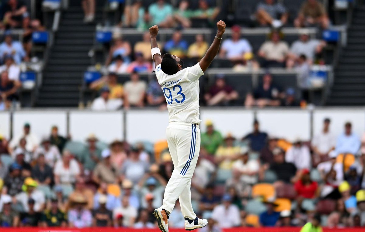 Most 5-Wicket hauls in SENA in Tests by Indians:

Jasprit Bumrah - 8*

Kapil Dev - 7

#Jaspritbumrah𓃵 #INDvsAUS