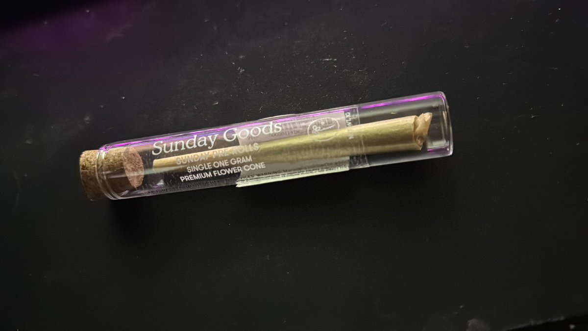 Finally got some good smokes! I got this advent calendar but with preroll inside! S/O to <a href="/sundaygoods/">Sunday Goods</a> spent over $100 was able to get this for free thank you May the 12 blunts if Christmas commences!! Wife loves the jars they came in!