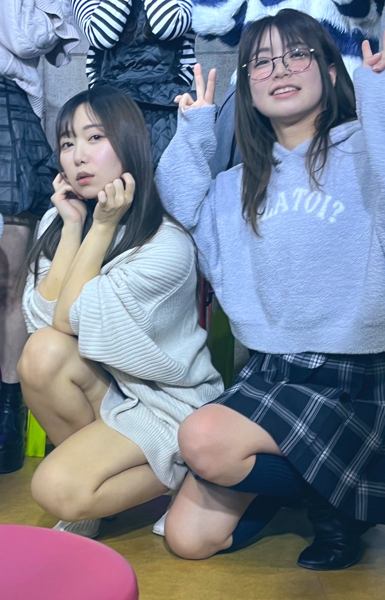 kagonotori_0921's tweet photo. クアドルプル イベントの舞台裏
.
なんでこの二人はこんなに可愛いの🤣
隣に座っていたからか、それとも元々仲が良いからなのか、二人のやり取りが本当に素敵だった🥰
#さつき芽衣
#花狩まい
#quadruple
#Mines
#Lifepromotion https://t.co/Jpku3f6bD9