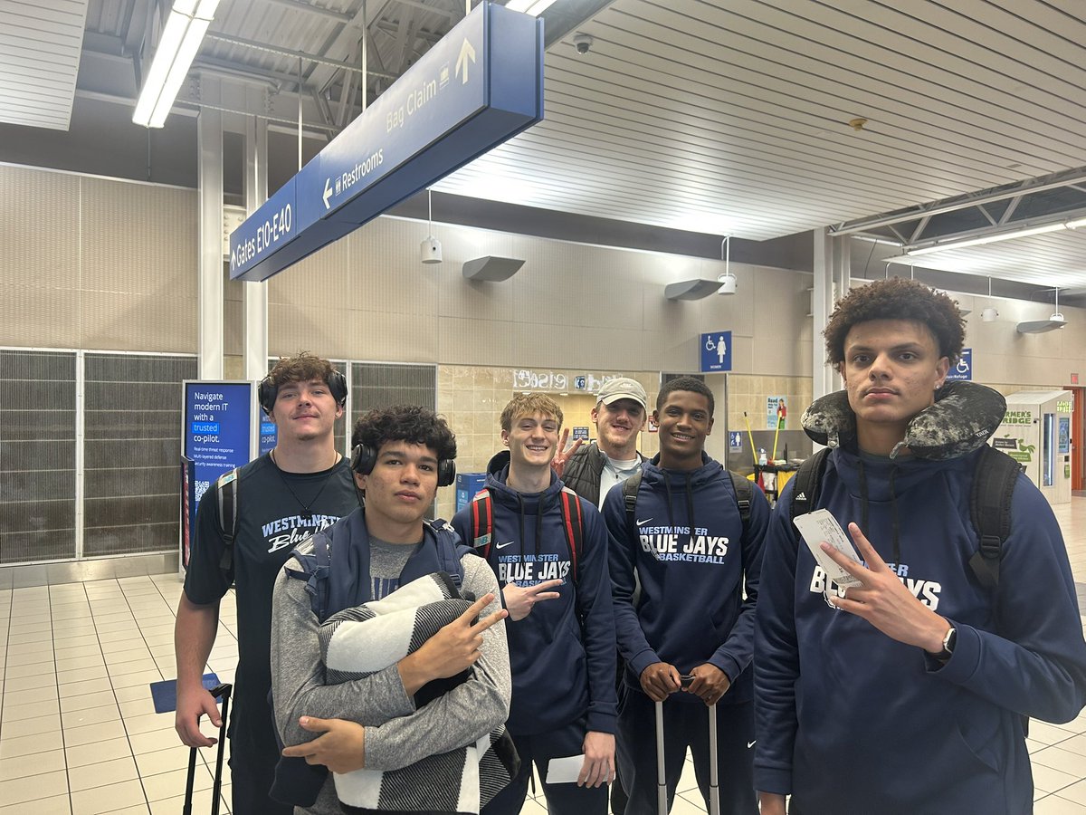 WestMoMensHoops's tweet photo. Long travel day for the Blue Jays! California dreaming is now a reality.  🏝️We have arrived! https://t.co/lDB9Nvh97M