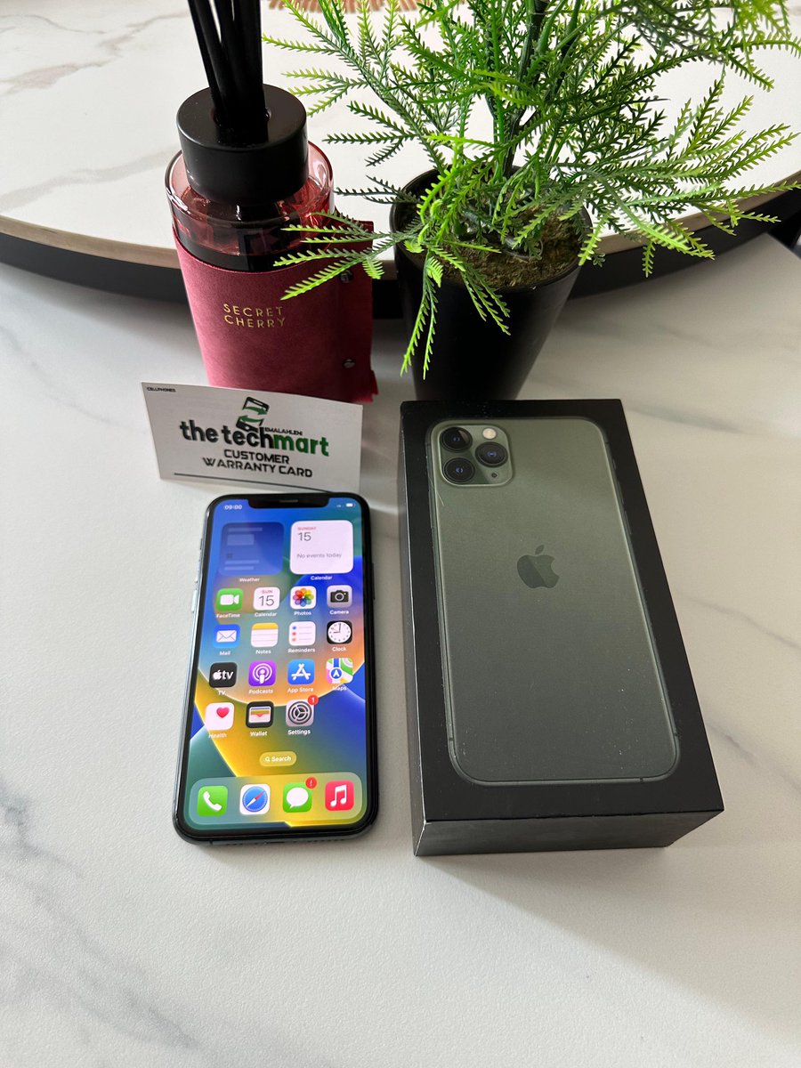 TheTechMart3's tweet photo. THETECHMART |EMALAHLENI |SECUNDA ☑️ 

☑️iPhone 11 Pro Midnight Green 256GB 

☑️R8250

iPhone 11 Pro 256GB in stock. iPhone condition is SUPERB . Open to all SA networks 🇿🇦. iCloud unlocked. Phone comes with charging cable 💥 

FOLLOW US ON:
☑️Instagram:the_tech_mart https://t.co/u6YjAK73Wn