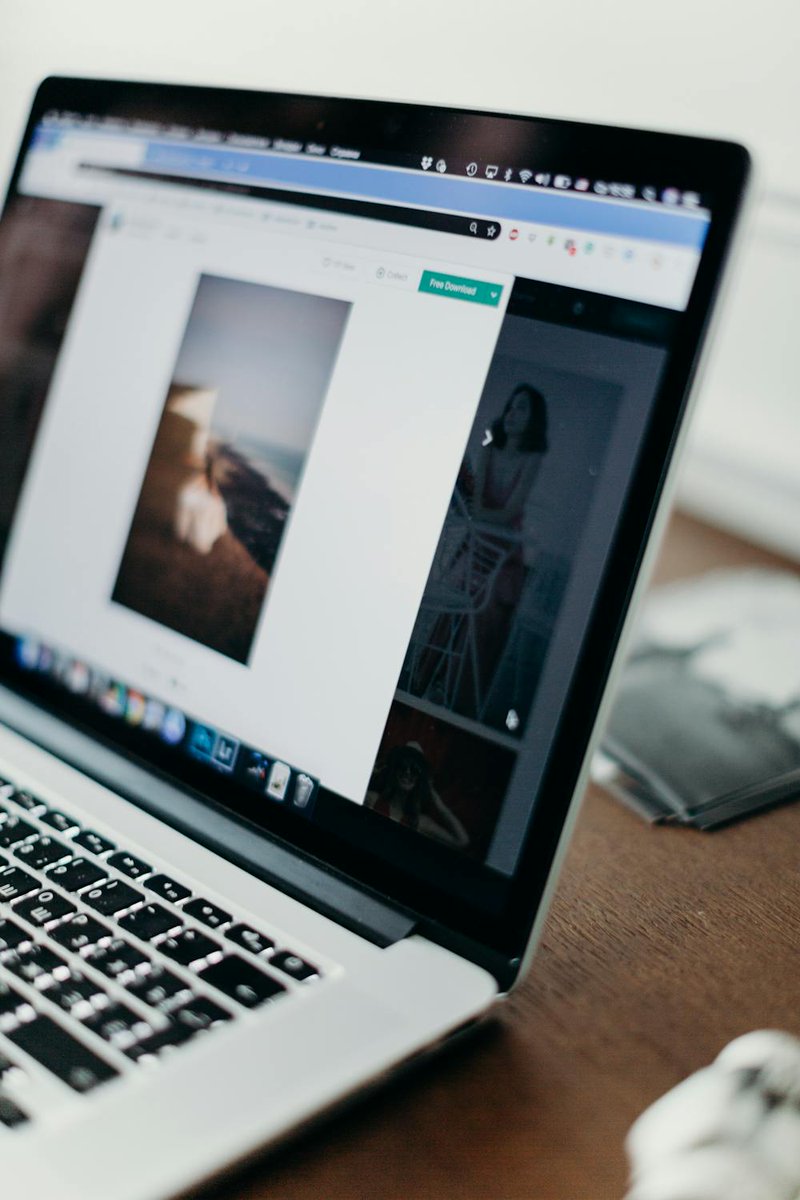 Generacionweb's tweet photo. ¿Quieres tener un sitio web que te ayude a atraer más tráfico y visitas? 🚀💻 Con nuestro servicio de diseño web en Valencia, te ayudamos a crear un sitio web optimizado para los motores de búsqueda y para aumentar tu visibilidad en línea. #DiseñoWeb - https://t.co/HGoi98xn84 https://t.co/c4riXHk1AA