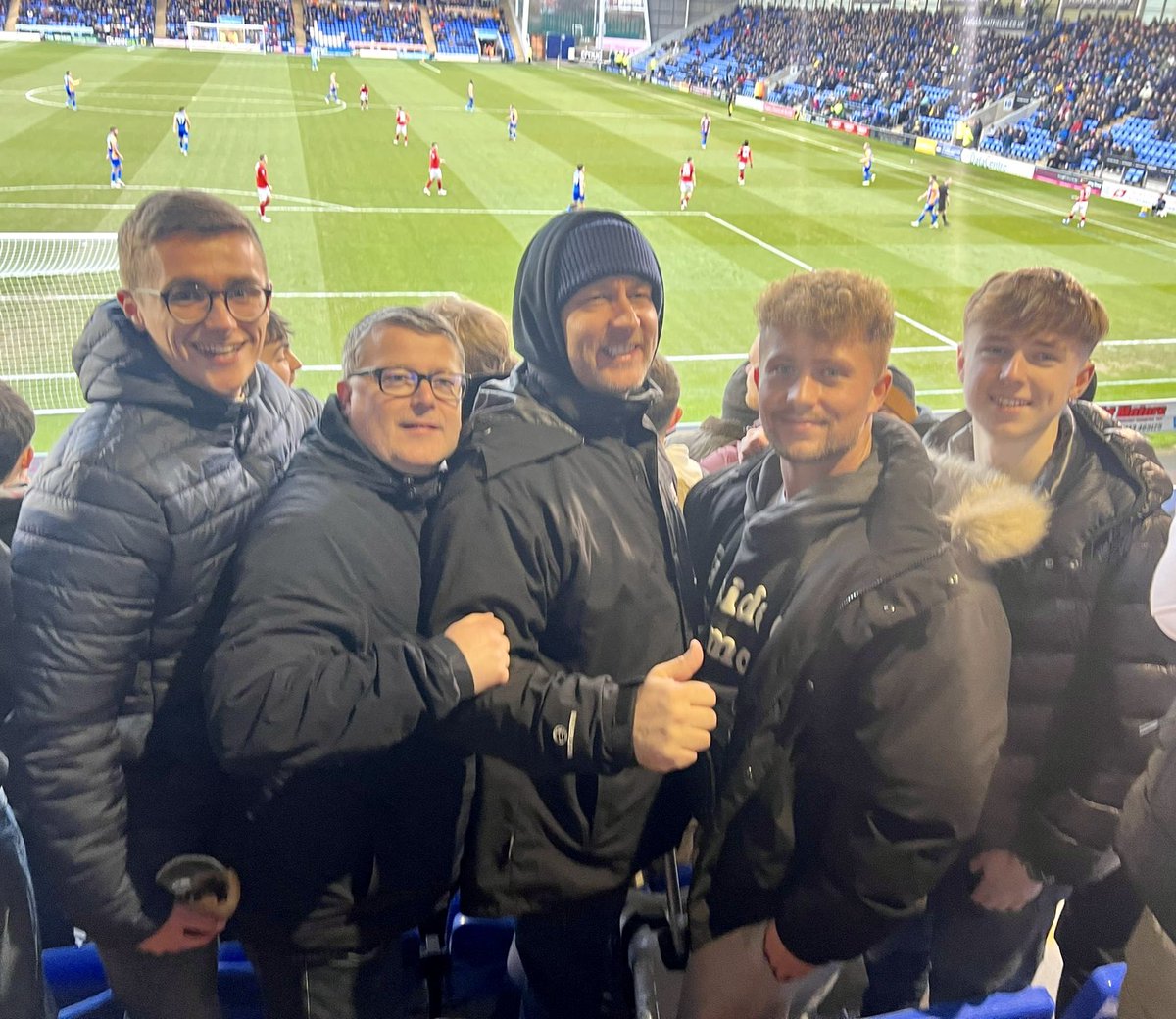 Jordbarks99's tweet photo. Shrewsbury (a)..this year to save me from tears, I’ll give it to @AaronMorley27 🎶🔵 https://t.co/gJeiIptcxa