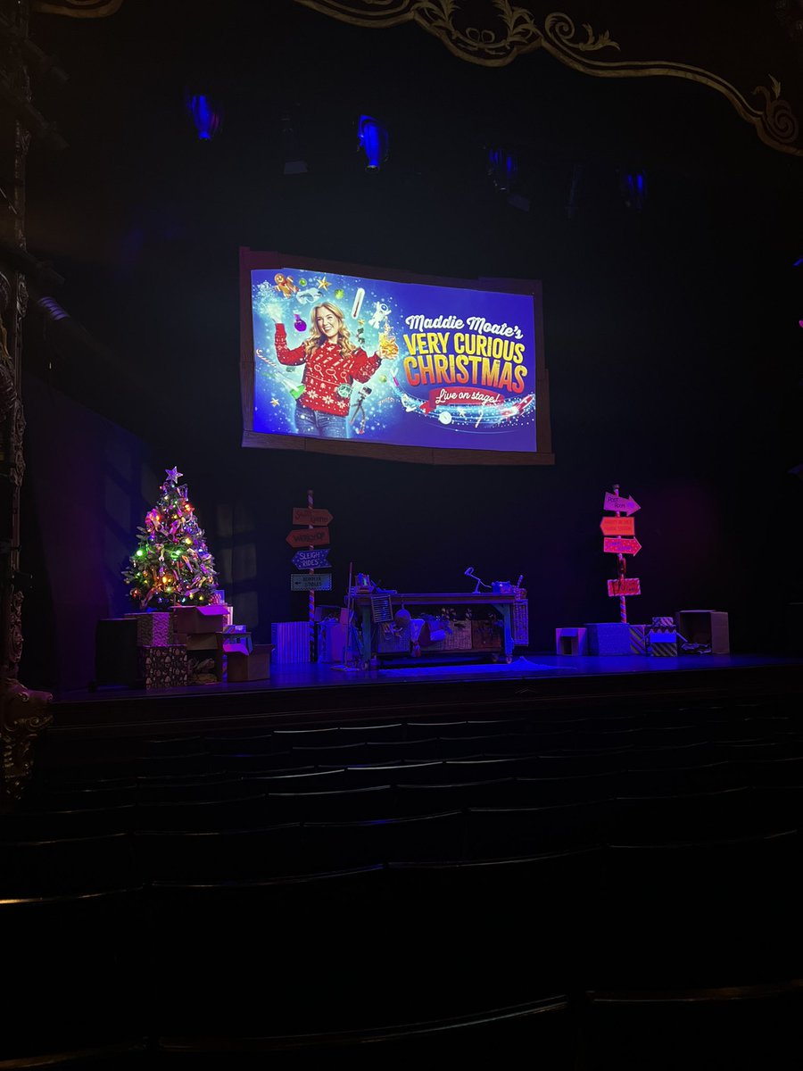 Clarissa’s Corner (@clarissascorner) on Twitter photo 🎭✨ We’re here at the Apollo Theatre for Maddie Moate’s Very Curious Christmas! 🎄✨ A festive, fun-filled show perfect for curious minds of all ages. Running from 6th December 2024 to 4th January 2025 – don’t miss it!
👉 Get your tickets here: bit.ly/41BEet0 🎭✨ We’re here at the Apollo Theatre for Maddie Moate’s Very Curious Christmas! 🎄✨ A festive, fun-filled show perfect for curious minds of all ages. Running from 6th December 2024 to 4th January 2025 – don’t miss it!
👉 Get your tickets here: bit.ly/41BEet0