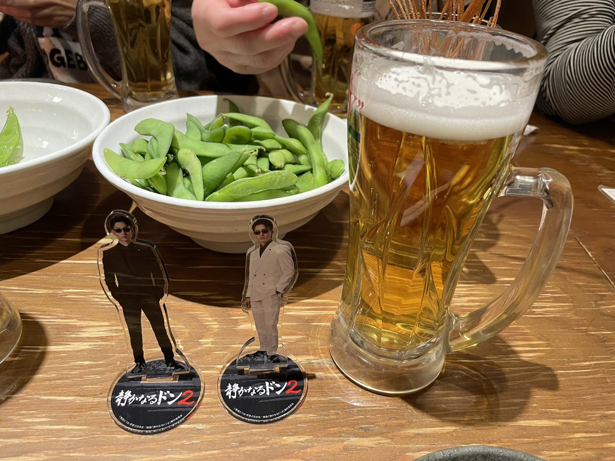 TokueY's tweet photo. カレンダーお渡し会に行って来ました。1/18が誕生日なのですが、来年の誕生日は亡き夫の歳を超えてしまうと言う意味で思い入れが有るので、1ヶ月早いですが、メッセージをお願いしました。お名前は？と聞いて下さり、〇〇さん、お誕生日おめでとうございます。と言って頂きました。嬉しかったです💕 https://t.co/w4puUcA7Na