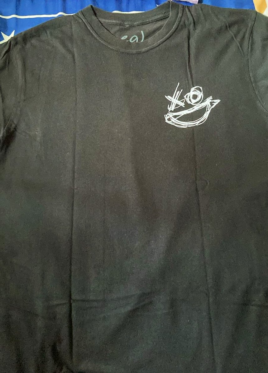 eyaJP6's tweet photo. WTS Preloved "Tee" by eaJ Merch Official | Laughing in Insomnia Merch
 
✅ Size M
✅ Dom Jogja 
✅ via 🍊
✅ 700K
✅ nego 

dm for details (bantu temen, nanti aku kasih kontaknya)

help rt please🙏
t. wts wtb tee merch eaJMerch laughing in Insomnia https://t.co/eknAaLgZvQ